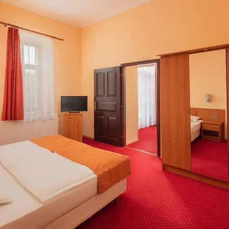 Erzsebet Park Hotel Parád Exterior photo