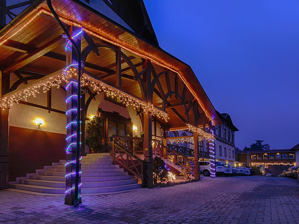 Erzsebet Park Hotel 3*