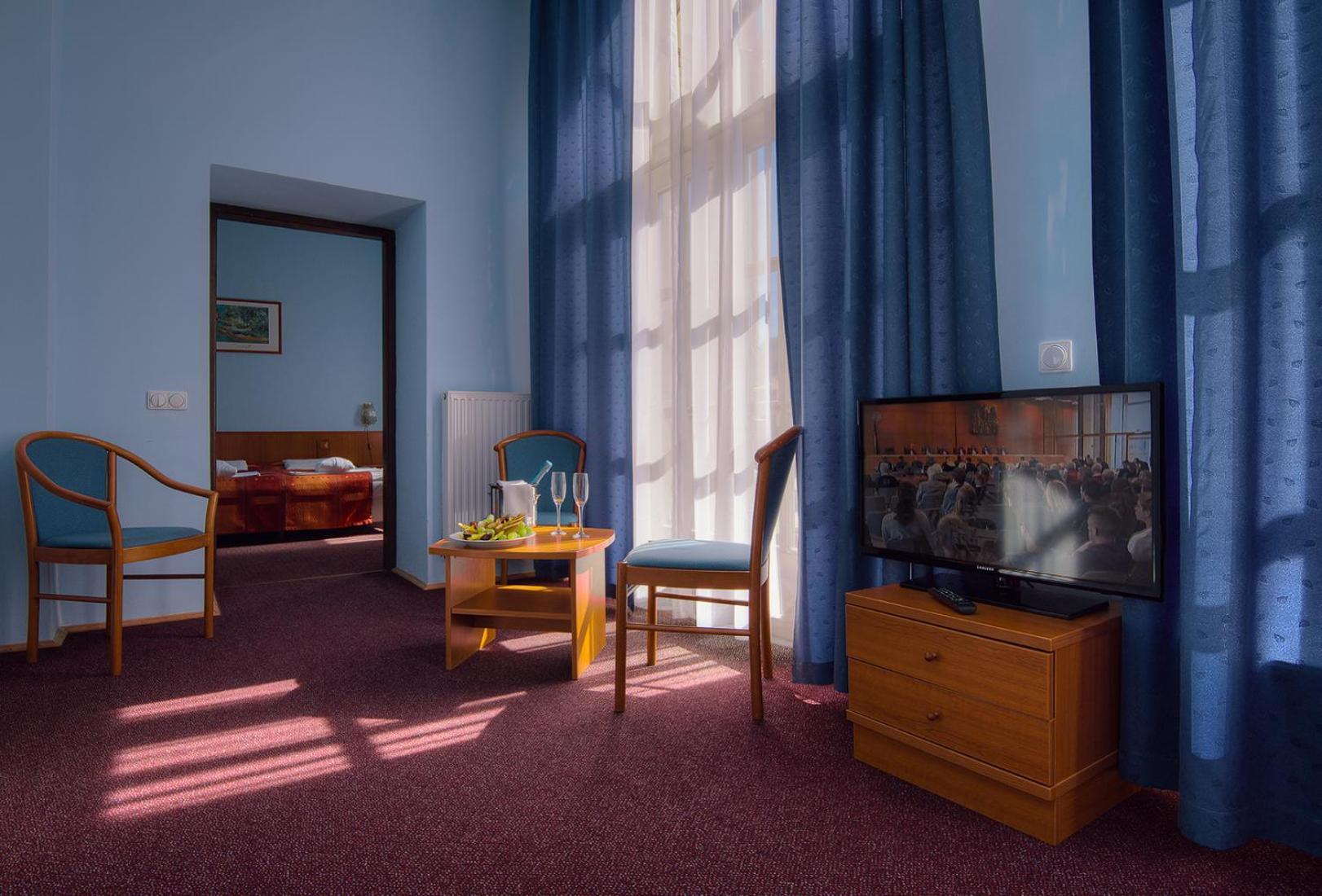Erzsebet Park Hotel 3*