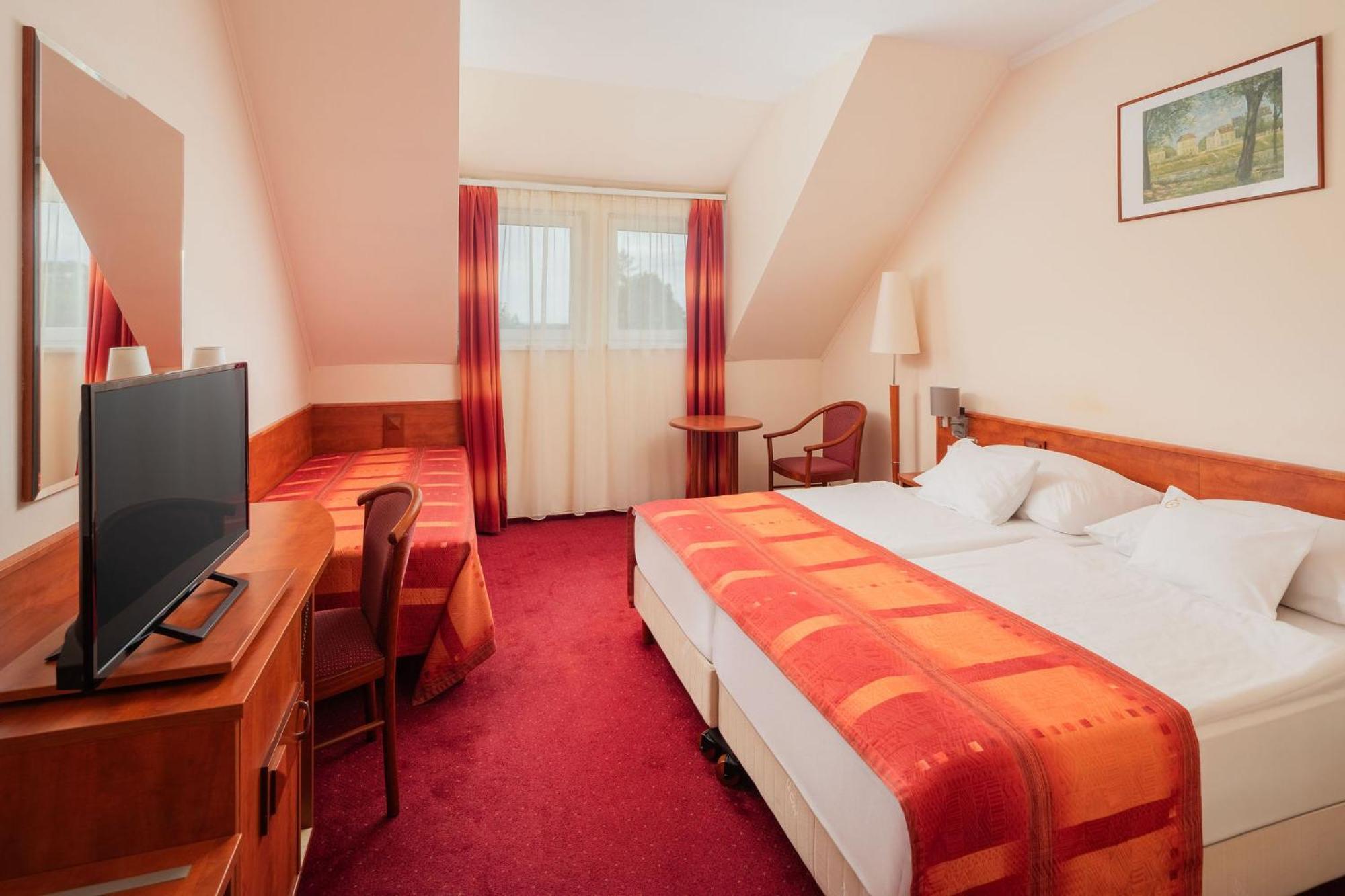 Hotel Erzsebet Park Parád