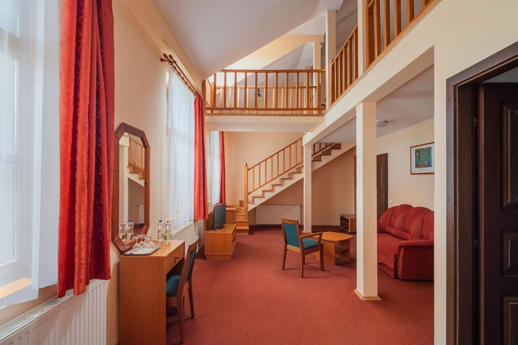 Erzsebet Park 3* Parad