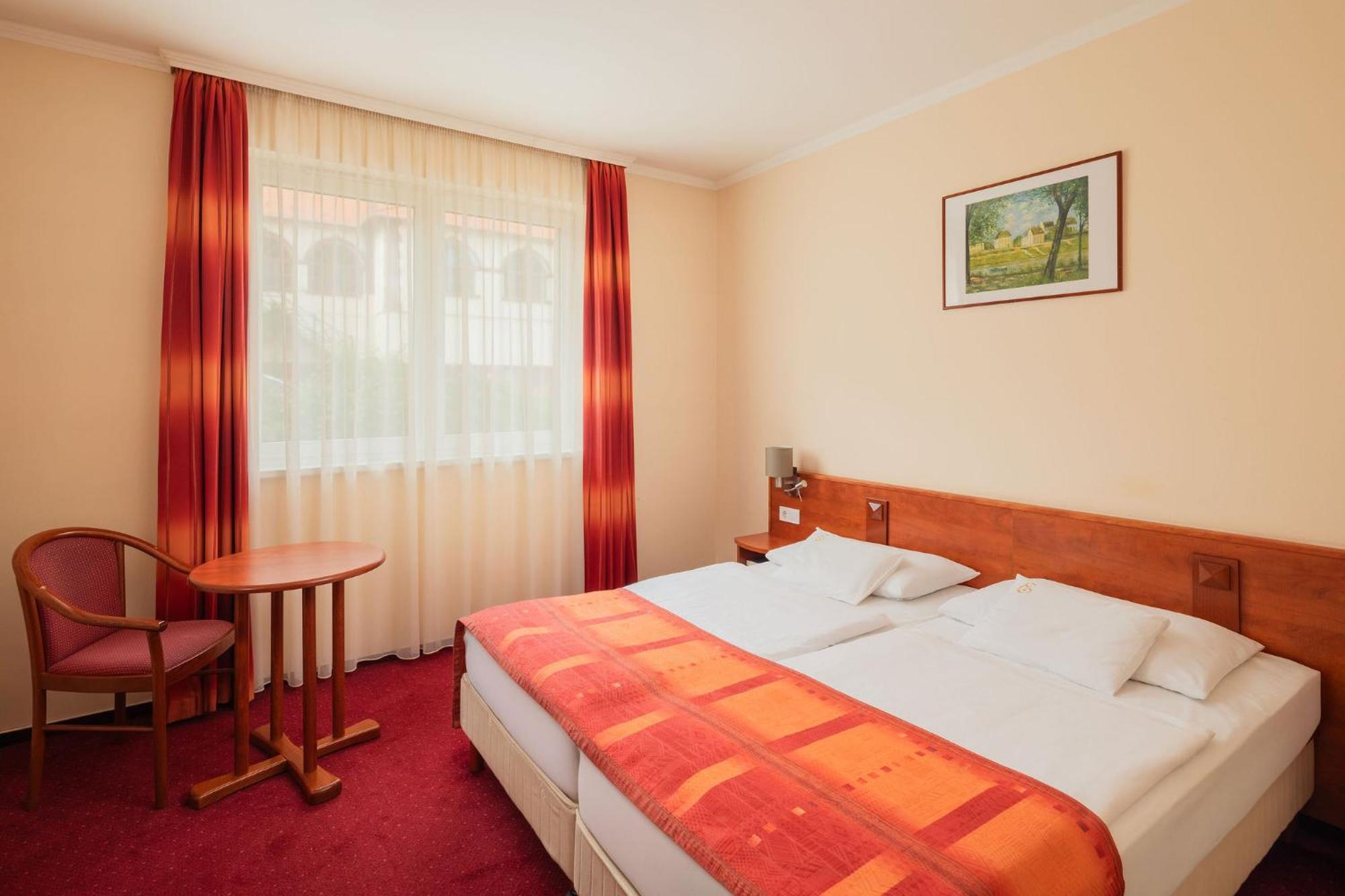 Erzsebet Park 3*
