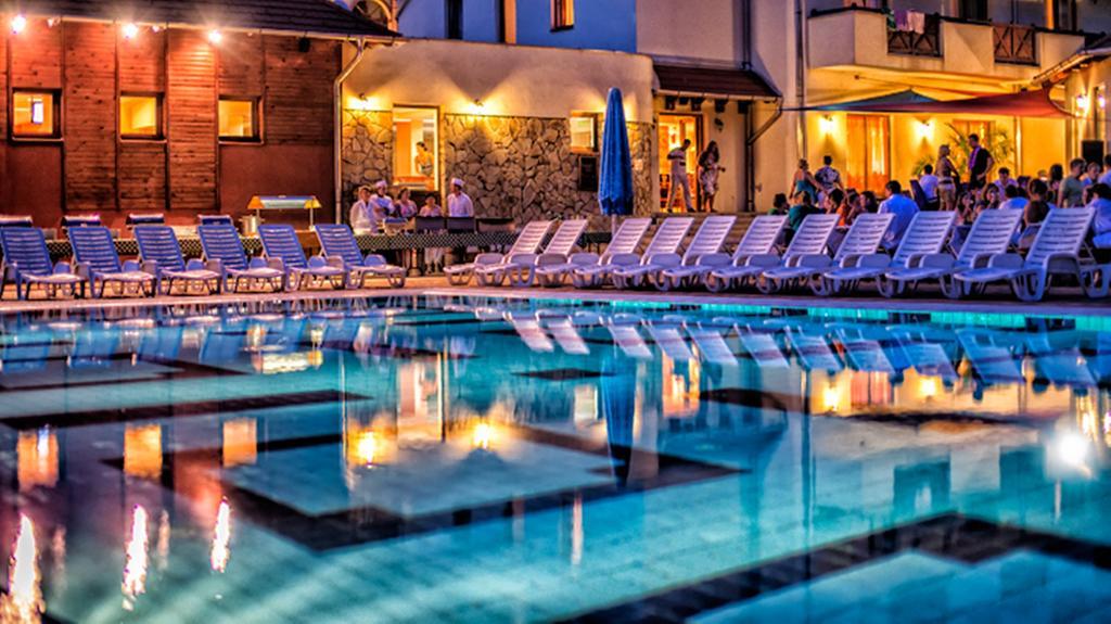 Erzsebet Park 3* Parad